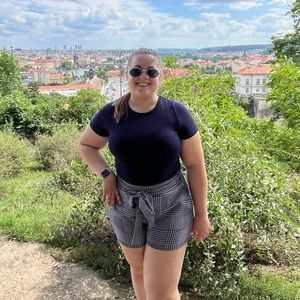 Meet your Posher, Zoe